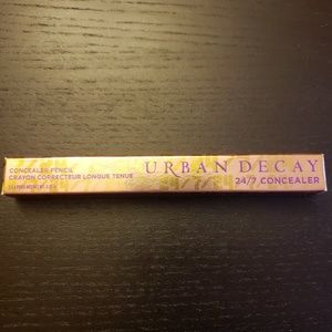 Urban Decay 24/7 Concealer